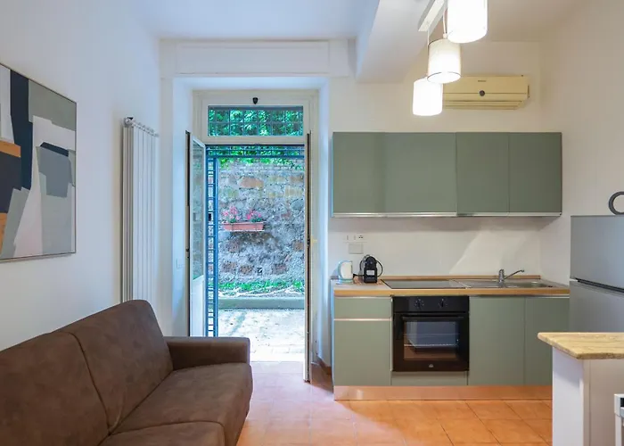 Easytopstay - San Pietro With Courtyard Apartamento